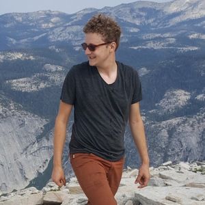 Meet your Posher, Alex